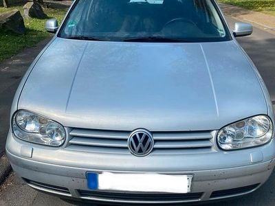 Usata VW Golf IV 90 CV (66 kW) 2001 Argento Berlina