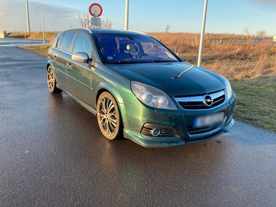 Second-hand Opel Signum 250 CP (183 kW) 2006 Verde Hatchback