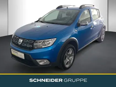 Używany Dacia Sandero Stepway Ambiance 90 KM (66 kW) 2017 Niebieski SUV