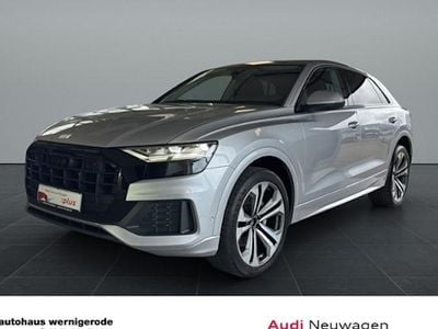 Silbern Gebraucht 2022 Audi Q8 Ambiente SUV | 55.440 € (Superpreis)