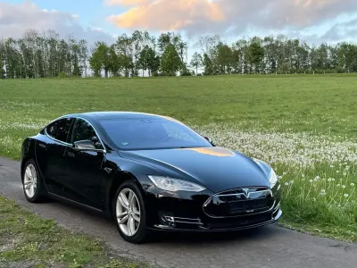 Gebraucht Tesla Model S 283 kW (385 PS) 2014 Schwarz Kleinwagen
