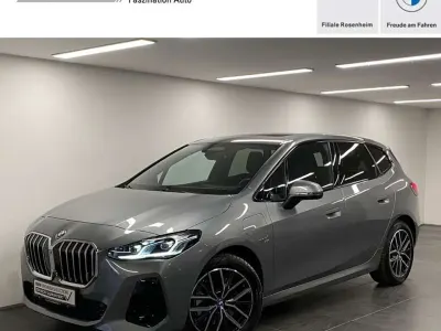 Gebraucht BMW 230e Active Tourer M Sport 326 PS (239 kW) 2025 Skyscraper grau Van / Kleinbus