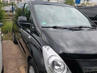Hyundai H-1