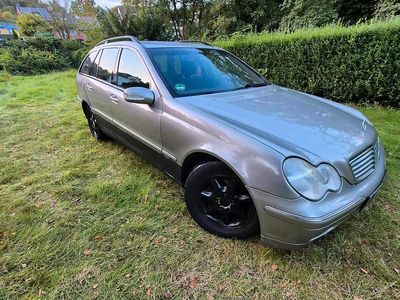 Mercedes C200