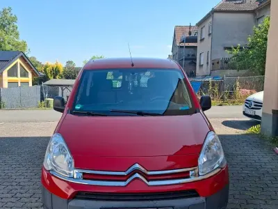 Gebraucht Citroën Berlingo Attraction 75 PS (55 kW) 2014 Rot Van / Kleinbus