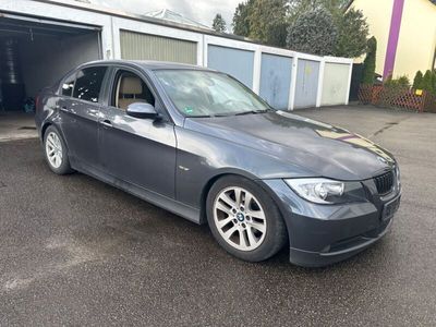 gebraucht BMW 320 i Edition