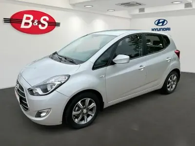 Gebraucht Hyundai ix20 125 PS (91 kW) 2016 Grau Kleinwagen