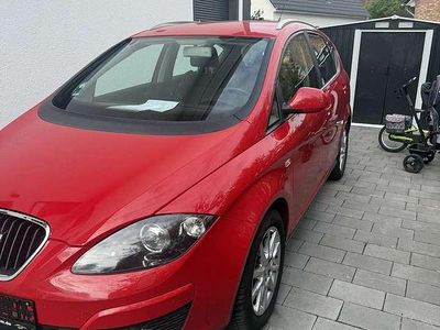 Rot Gebraucht 2012 Seat Altea XL Style Van / Kleinbus | 7.500 € (Etwas zu teuer)