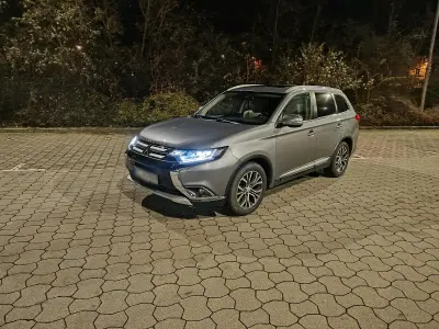 Gebraucht Mitsubishi Outlander 150 PS (110 kW) 2017 Grau SUV
