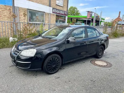 Brugt VW Jetta 102 HK (75 kW) 2005 Sort Sedan