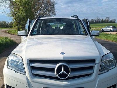 Weiß Gebraucht 2009 Mercedes GLK220 SUV | 12.999 € (Fairer Preis)