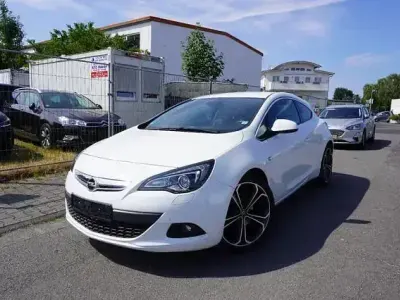 Gebraucht Opel Astra GTC Innovation 180 PS (132 kW) 2012 Andere