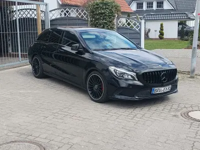 Gebraucht Mercedes CLA200 136 PS (100 kW) 2018 Schwarz Coupé