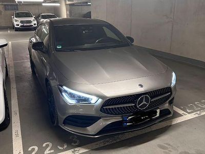 Grau Gebraucht 2020 Mercedes CLA220 Shooting Brake Kombi | 28.500 € (Fairer Preis)