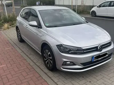 Gebraucht VW Polo Active 80 PS (58 kW) 2021 Grau Kleinwagen