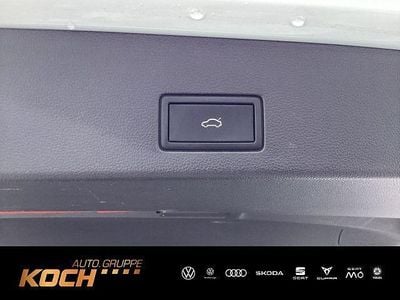 Weiß Gebraucht 2023 VW Golf VIII R Kombi | 36.930 € (Fairer Preis)