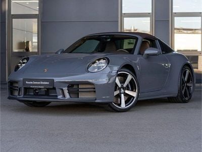 Neu Porsche 911 Targa 4S 480 PS (353 kW) 2026 Grau Cabrio