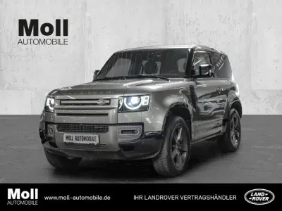 Gebraucht Land Rover Defender SE 200 PS (147 kW) 2023 Pangea green (metallic) SUV