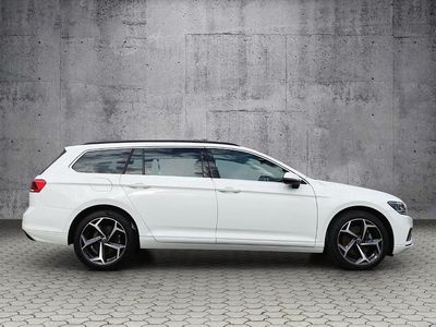 Gebraucht VW Passat 200 PS (147 kW) 2022 Weiß Kombi