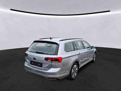 Gebraucht VW Passat GTE 218 PS (160 kW) 2022 Pyritsilber metallic (metallic) Kombi