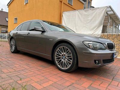 BMW 730