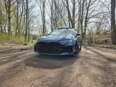 Gebraucht Audi RS3 Sport 400 PS (294 kW) 2025 Blau Limousine