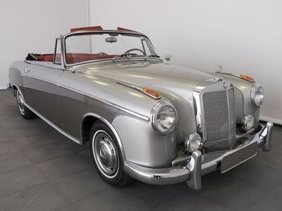 Gebraucht Mercedes 220 SE 120 PS (88 kW) 1959 Grau Cabrio