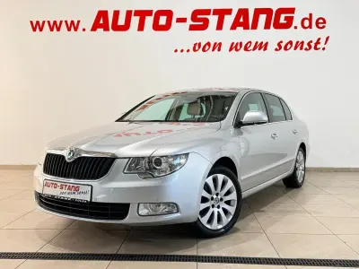 Gebraucht Skoda Superb Elegance 160 PS (117 kW) 2011 Silber Limousine