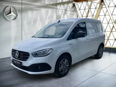 Gebraucht Mercedes eCitan 89 kW (122 PS) 2025 Arktikweiß Van / Kleinbus