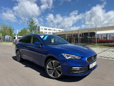 Gebraucht Seat Leon XCELLENCE 150 PS (110 kW) 2021 Blau Limousine