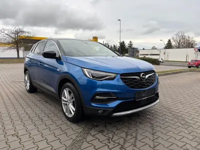 Używany Opel Grandland X Innovation 131 KM (96 kW) 2020 Niebieski SUV