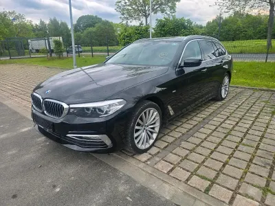 Gebraucht BMW 520 Luxury Line 190 PS (139 kW) 2018 Schwarz Kombi