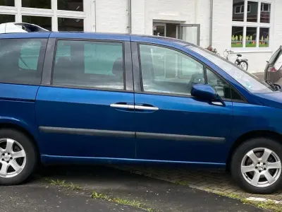 Gebraucht Peugeot 807 158 PS (116 kW) 2005 Blau Van / Kleinbus