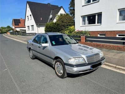 Mercedes C180