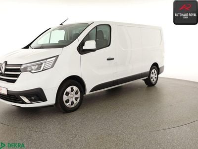 Second-hand Renault Trafic 131 CP (96 kW) 2023 Alb Monovolum