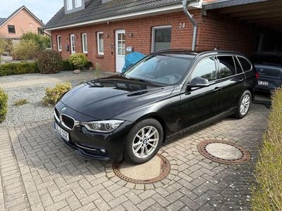 Second-hand BMW 318 150 CP (110 kW) 2017 Negru Break