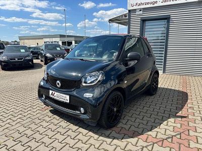 Schwarz Gebraucht 2016 Smart ForTwo Cabrio Cabrio | 13.400 € (Fairer Preis)