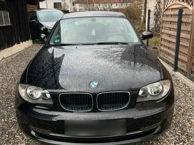 Gebraucht BMW 116 122 PS (89 kW) 2008 Schwarz Kleinwagen