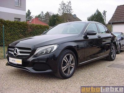 Gebraucht Mercedes C180 156 PS (114 kW) 2017 Obsidianschwarzmetallic Limousine