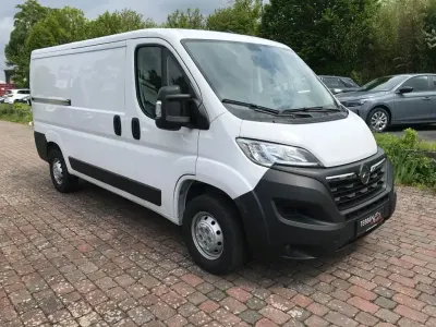 Gebraucht Opel Movano 140 PS (102 kW) 2024 Weiß Van