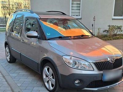 Gebraucht Skoda Roomster 105 PS (77 kW) 2014 Beige Van / Kleinbus