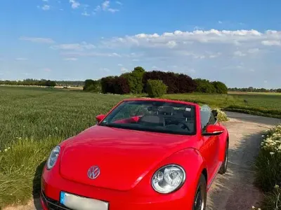 Używany VW Beetle Design 105 KM (77 kW) 2015 Czerwony Hatchback