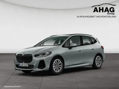 Gebraucht BMW 223 Active Tourer Luxury Line 218 PS (160 kW) 2025 Schwarz Van / Kleinbus