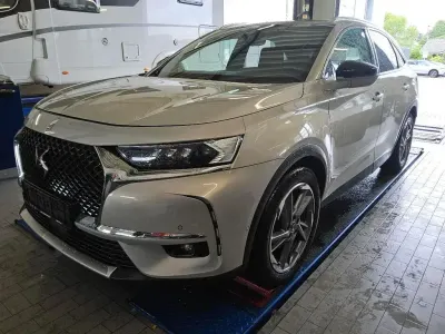 Gebraucht DS Automobiles DS7 Crossback Rivoli 200 PS (147 kW) 2022 Lackierung chrystal pearl/meta SUV