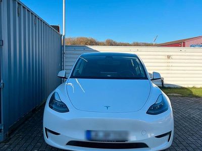 Weiß Gebraucht 2022 Tesla Model Y SUV | 26.500 € (Fairer Preis)