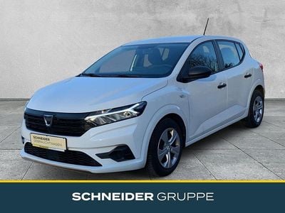 Weiß Gebraucht 2022 Dacia Sandero Essentiel Limousine | 11.990 € (Fairer Preis)