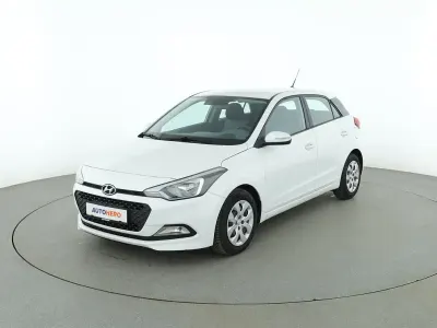 Gebraucht Hyundai i20 Classic 84 PS (61 kW) 2016 Weiß Kleinwagen