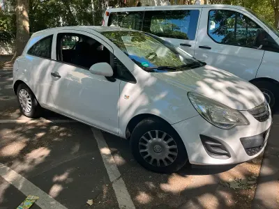Gebraucht Opel Corsa 75 PS (55 kW) 2012 Weiß Kleinwagen
