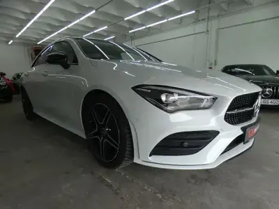 Używany Mercedes CLA200 AMG 163 KM (119 kW) 2021 Biały Sedan/Limuzyna