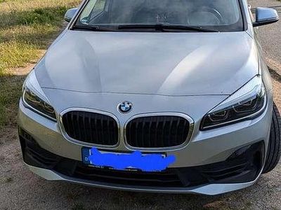 Silber Gebraucht 2019 BMW 218 Advantage Kombi | 16.700 € (Fairer Preis)